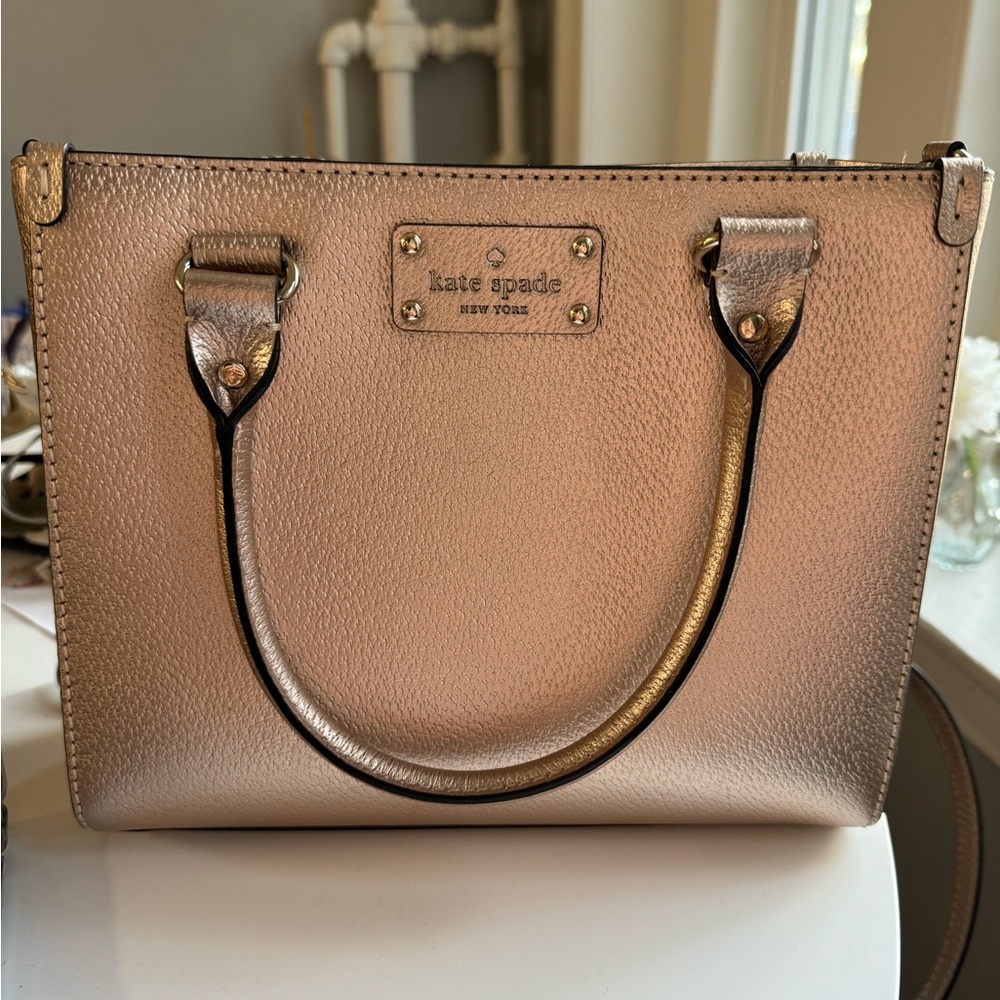 Beautiful Kate Spade Purse in Rose Gold!